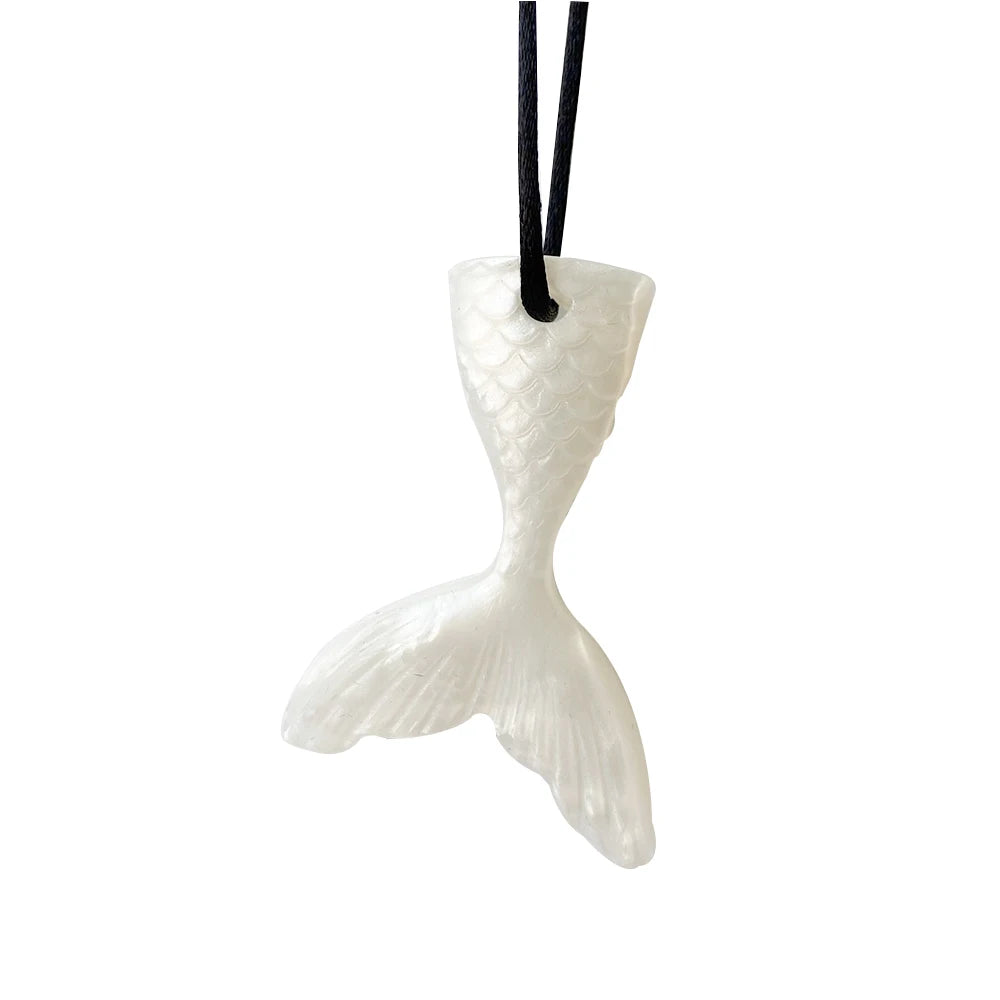 chew-necklace-wearable-kindlekidsabc