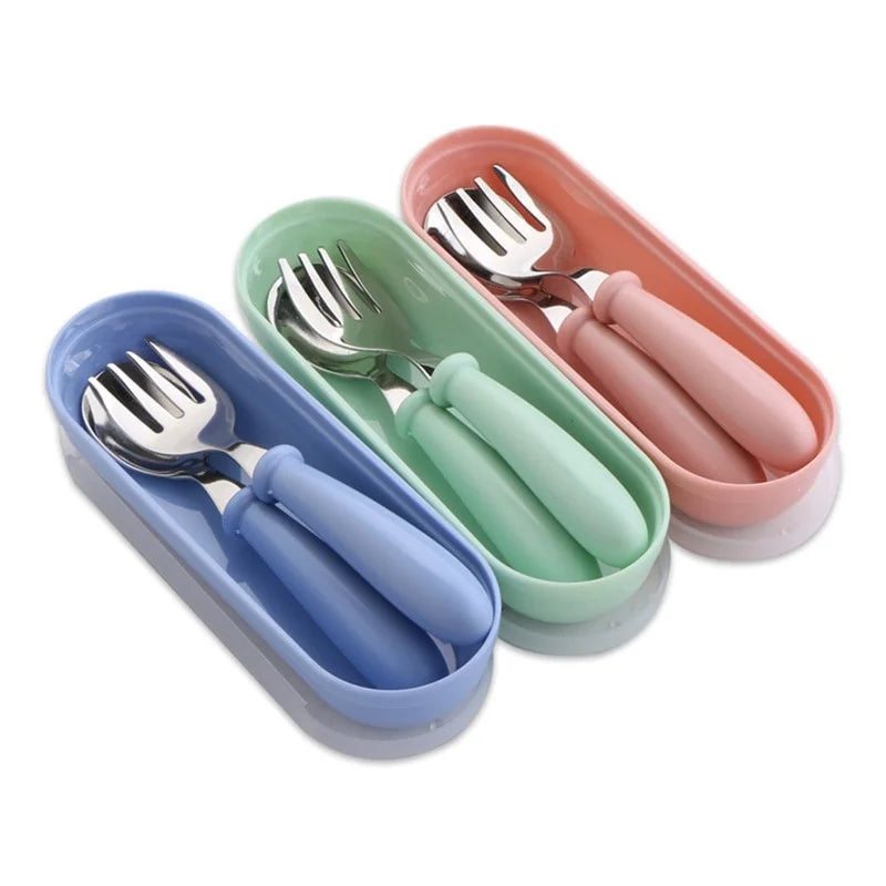 Kids stainless steel cutlery set with portable carry case