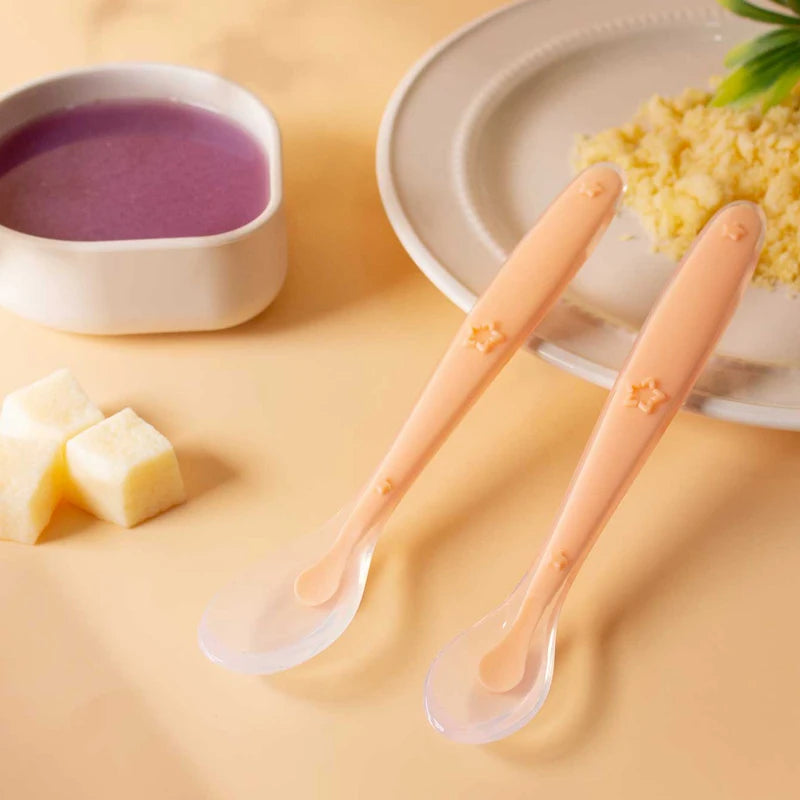 Baby silicone training spoon set with star-shaped easy-grip handle