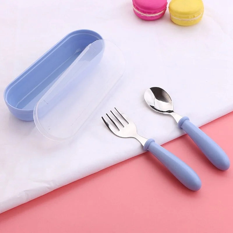 Kids stainless steel cutlery set with portable carry case for toddlers